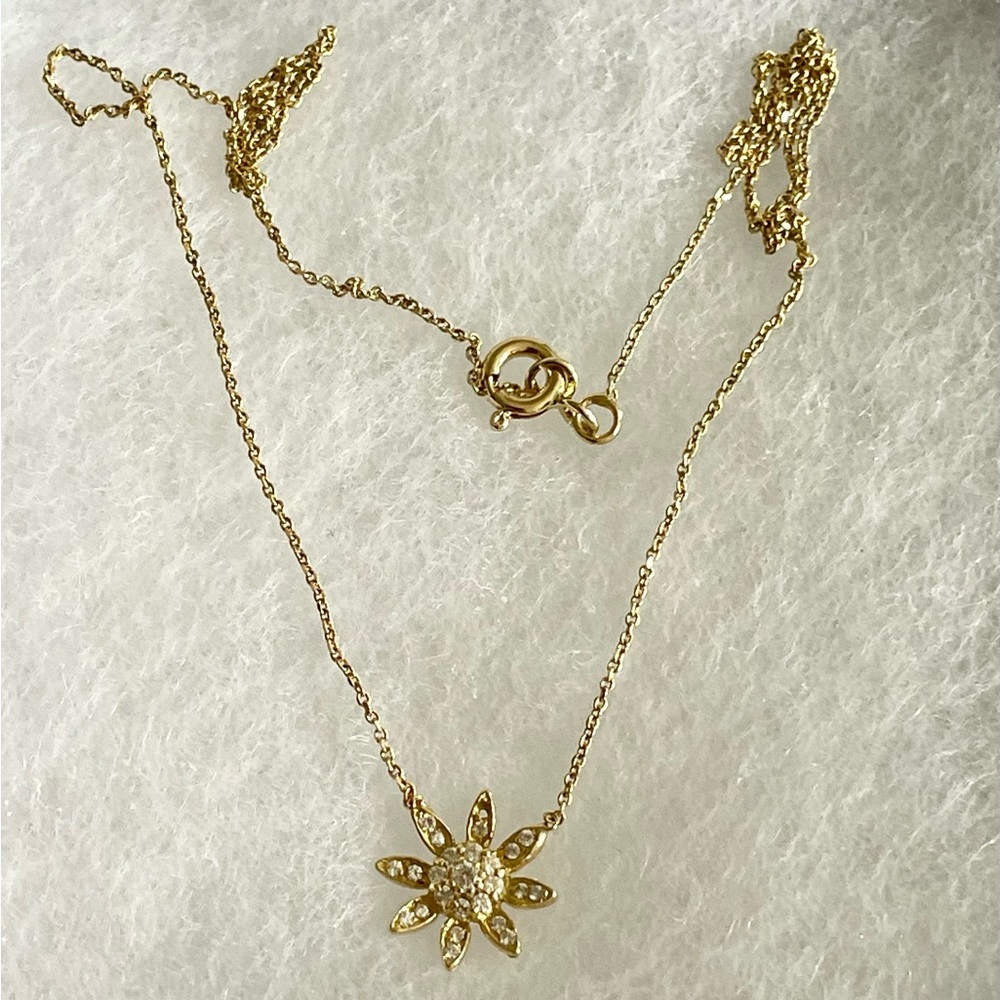 Solid 18k 18kt yellow gold diamond sunburst flower pendant necklace - Picture 2 of 9